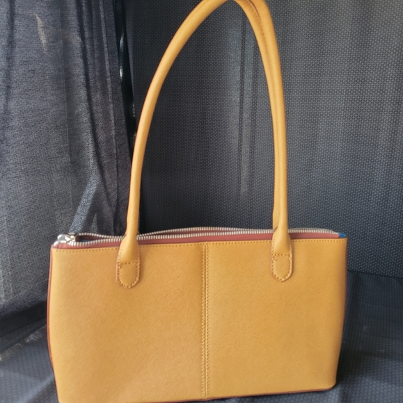 Slim shoulder bag - Picture 1 of 5